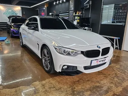 BMW 420i 일산 고양 고양시 식사동 원흥 도래울 원당 지축 그란쿠페 라이트필름+측면 열차단 틴팅 재시공+도어캐치 4개 사틴블랙 랩핑 / 고양 삼송, 일산
