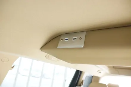 목포 더뉴카니발 하이루프 - LG28인치 스마트TV 장착하기