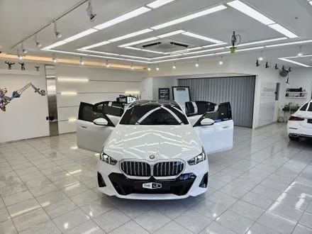 신형 BMW 8세대 5시리즈 과연!! 어떤 썬팅 시공을 할까