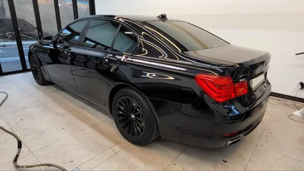 일산 랩핑 BMW 7시리즈, 3M 유광블랙 크롬죽이기 실내 랩핑 / 고양시 식사동