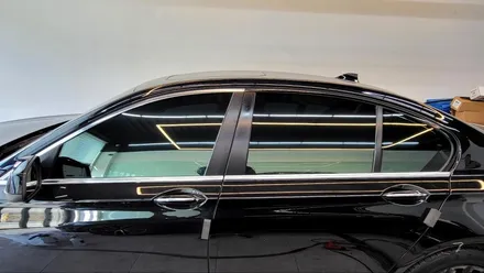 일산 랩핑 BMW 7시리즈, 3M 유광블랙 크롬죽이기 실내 랩핑 / 고양시 식사동