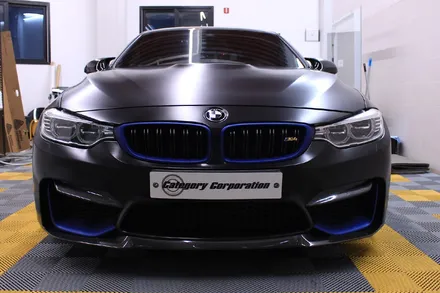 BMW M4 블루포인트, 사틴블랙으로 고급스러운 랩핑~ / 고양시 식사동
