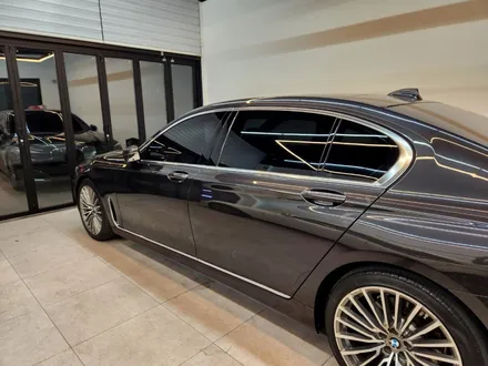 일산 BMW 7시리즈 크롬죽이기 - 3M 유광블랙 부분 랩핑 / 고양시 식사동