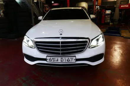 <휠웍스>benz e200 + 휠수리 복원 + 실버 분체도장 / 부산 금정구