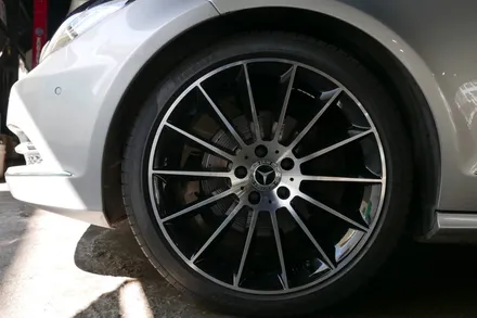 <휠웍스>benz cls + 휠크랙 + 마차휠교환 +피렐리 타이어 / 부산 금정구