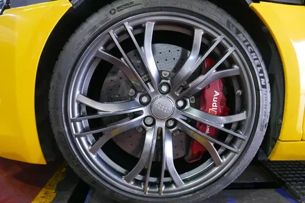 audi r8 + 고스트 크롬 + 휠 수리 복원 및 도장(휠수리) / 아우디 / R8 / 부산 금정구