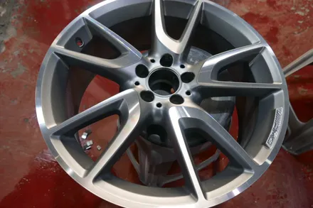벤츠 e43amg + 컷팅휠 수리 복원 + 크랙수리 용접 + 분체도장 +휠 에어누설(휠수리) / 벤츠 / E-클래스 / 부산 금정구