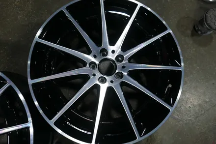 벤츠 EQS450+ 휠 복원(휠수리) / 벤츠 / EQS / 부산 금정구