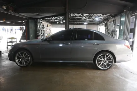 벤츠 e43amg + 컷팅휠 수리 복원 + 크랙수리 용접 + 분체도장 +휠 에어누설(휠수리) / 벤츠 / E-클래스 / 부산 금정구