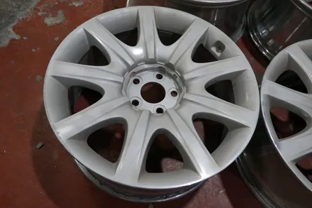 에쿠스 크롬휠 수리 복원 + 고스트 크롬 컬러도장(휠수리) / 현대 / 에쿠스 / 부산 금정구