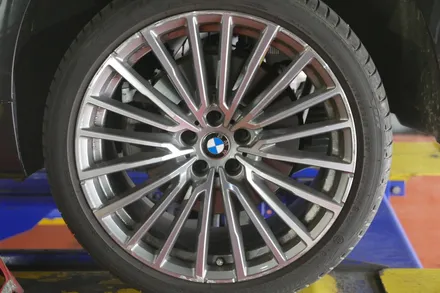 BMW G12 730Ld 휠복원(휠수리) / BMW / 7시리즈 / 부산 금정구