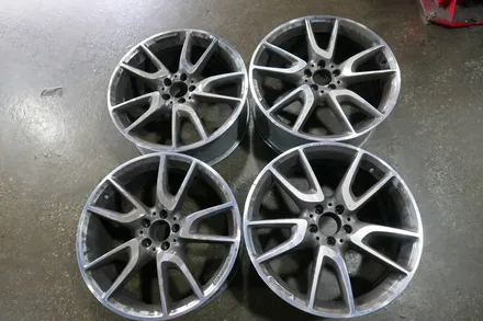 벤츠 e43amg + 컷팅휠 수리 복원 + 크랙수리 용접 + 분체도장 +휠 에어누설(휠수리) / 벤츠 / E-클래스 / 부산 금정구