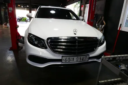 <휠웍스>benz e200 + 휠수리 복원 + 실버 분체도장 / 부산 금정구