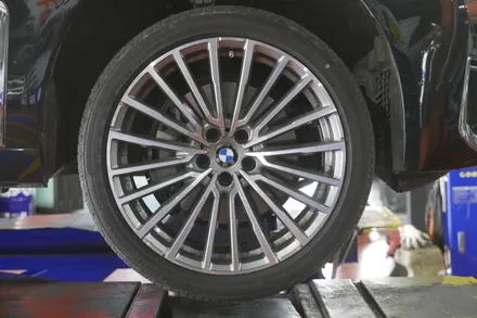 BMW G12 730Ld 휠복원(휠수리) / BMW / 7시리즈 / 부산 금정구