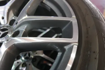 benz glc 휠수리 복원 캘리퍼 도장 + 옐로우 우레탄 도장 + amg 레터링(휠수리) / 벤츠 / GLC-클래스 / 부산 금정구