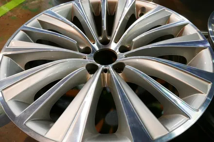 <휠웍스>bmw gt + 다이어컷팅 휠수리 + 휠복원 +부산휠수리 +금정구 휠복원 / 부산 금정구