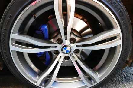 <휠웍스>bmw f10 + m5 20인치 +컷팅 휠수리 + 분체클리어 / 부산 금정구