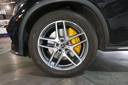 benz glc 휠수리 복원 캘리퍼 도장 + 옐로우 우레탄 도장 + amg 레터링(휠수리) / 벤츠 / GLC-클래스 / 부산 금정구