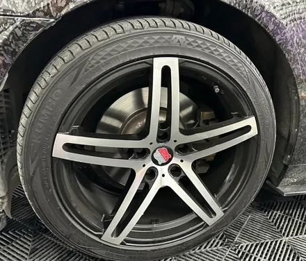 춘천랩핑 - BMW F10 5시리즈 휠랩핑 - 춘천휠랩핑 - 킹드레스 / 춘천시 후평동