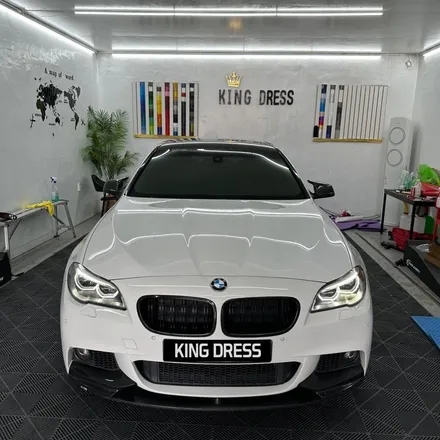 춘천실내랩핑 - BMW 5시리즈 F10 브러쉬 실내랩핑  - 킹드레스 / 춘천시 후평동