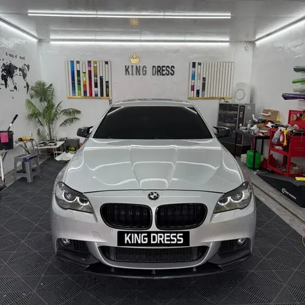 춘천카본랩핑 - BMW 5시리즈 F10 실내 유광카본랩핑 - 킹드레스 / 춘천시 후평동