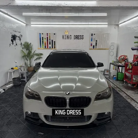 춘천전체랩핑 - BMW F10 5시리즈 사고수리 전체랩핑제거 전체랩핑시공 - 킹드레스 / 춘천시 후평동
