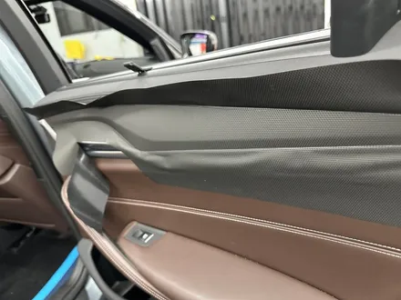 춘천실내랩핑 - BMW G30 5시리즈 실내랩핑 - 킹드레스 / 춘천시 후평동