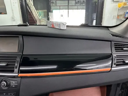 춘천랩핑 - BMW X5 실내랩핑 우드트림 고광택블랙랩핑 - 춘천실내랩핑 - 춘천고광택랩핑 / 춘천시 후평동