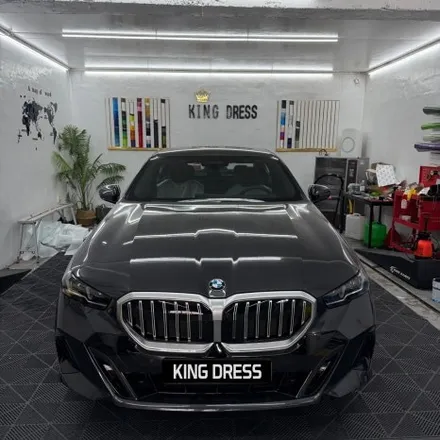 춘천그릴랩핑 - BMW 5시리즈 G60 아이코닉글로우 크롬죽이기 - 킹드레스 / 춘천시 후평동