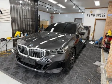 강원도크롬죽이기 - BMW 5시리즈 G60 그릴 크롬죽이기 - 킹드레스 / 춘천시 후평동