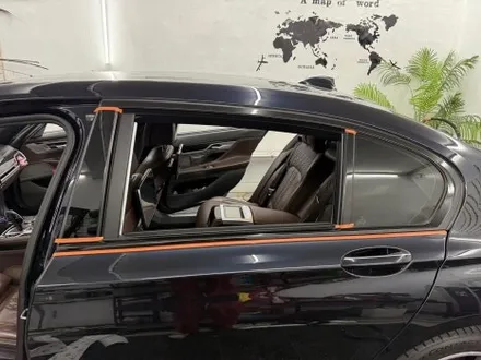 양구크롬죽이기 - BMW 7시리즈 G11 전체크롬죽이기 - 킹드레스 / 춘천시 후평동