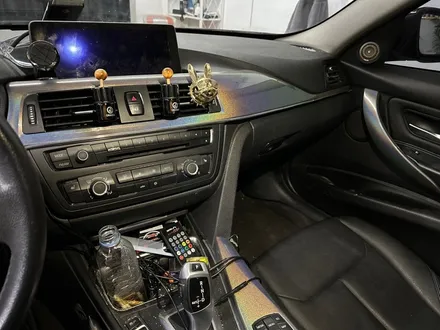 춘천랩핑 -BMW3시리즈실내랩핑 - 320D(F30)실내랩핑 - 춘천실내랩핑 - 킹드레스 / 춘천시 후평동