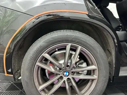 춘천랩핑 - BMWX4크롬죽이기 - 춘천크롬죽이기 - 춘천크롬랩핑 - 킹드레스 / 춘천시 후평동