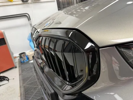 춘천BMW - BMW 5시리즈 G60 아이코닉글로우 그릴 크롬죽이기 - 킹드레스 / 춘천시 후평동