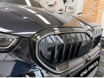춘천랩핑샵 - BMW 5시리즈 G60 아이코닉글로우 크롬죽이기 랩핑 - 킹드레스 / 춘천시 후평동