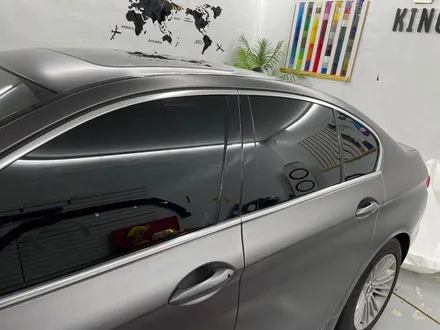 춘천랩핑  - BMW5시리즈 루프스킨 제거.시공 B필러 랩핑 - 춘천루프스킨 - 킹드레스 / 춘천시 후평동