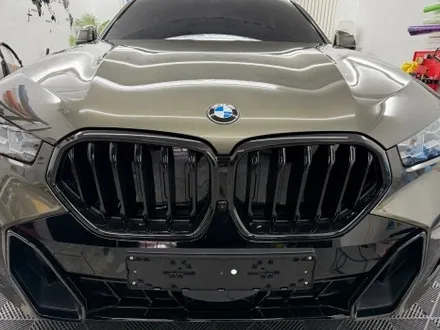 춘천크롬죽이기 - BMW X6 G06 키드니 그릴 크롬죽이기 랩핑 - 킹드레스 / 춘천시 후평동