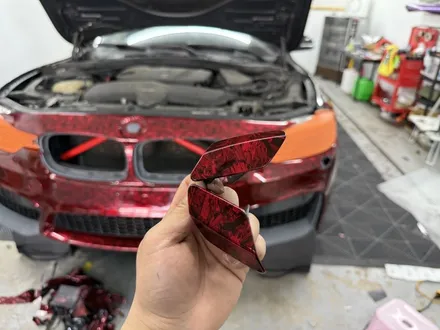 춘천고광택전체랩핑 - BMW 3시리즈 F30 레드포지드카본 전체랩핑 - 킹드레스 / 춘천시 후평동