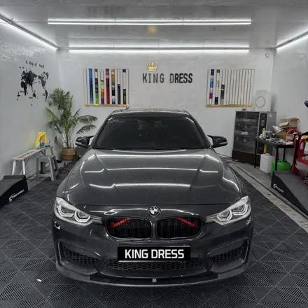 춘천고광택전체랩핑 - BMW 3시리즈 F30 레드포지드카본 전체랩핑 - 킹드레스 / 춘천시 후평동