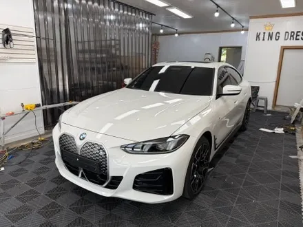 춘천크롬죽이기 - BMW 4시리즈 i4 G22 그릴 테두리 크롬죽이기 랩핑 -킹드레스 / 춘천시 후평동