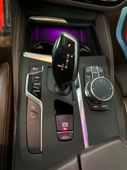 춘천실내랩핑 - BMW G30 5시리즈 실내랩핑 - 킹드레스 / 춘천시 후평동