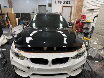 춘천랩핑 - BMW M4 컨퍼터블 F83 PET 고광택 블랙 전체랩핑 - 킹드레스 / 춘천시 후평동