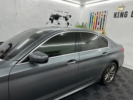 춘천랩핑 - BMW5시리즈크롬죽이기 - G30크롬죽이기 - 춘천크롬죽이기 - 춘천크롬딜리트 - 킹드레스 / 춘천시 후평동