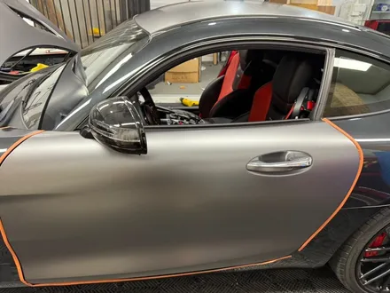 춘천전체랩핑 - 벤츠 AMG GT 전체랩핑제거 후 사틴다크그레이 전체랩핑 - 킹드레스 / 춘천시 후평동