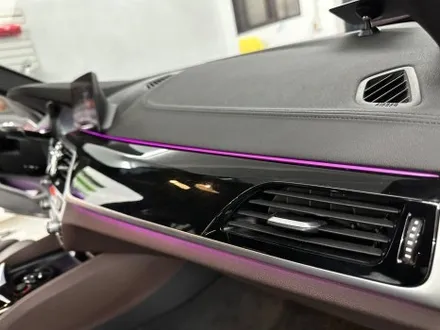 춘천실내랩핑 - BMW G30 5시리즈 실내랩핑 - 킹드레스 / 춘천시 후평동