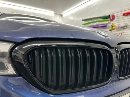 춘천크롬죽이기 - BMW 5시리즈 G30 전기형 전체크롬죽이기 - 킹드레스 / 춘천시 후평동
