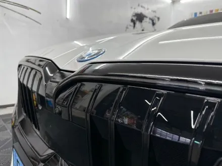 춘천랩핑 - BMW 5시리즈 i5 G60 아이코닉글로우 키드니그릴랩핑 - 킹드레스 / 춘천시 후평동
