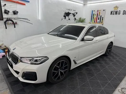 춘천랩핑제거 - BMW 5시리즈 G30 루프스킨.크롬죽이기 제거 - 킹드레스 / 춘천시 후평동