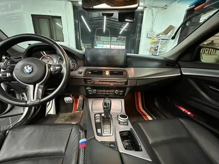 춘천실내랩핑 - BMW 5시리즈 F10 브러쉬 실내랩핑  - 킹드레스 / 춘천시 후평동