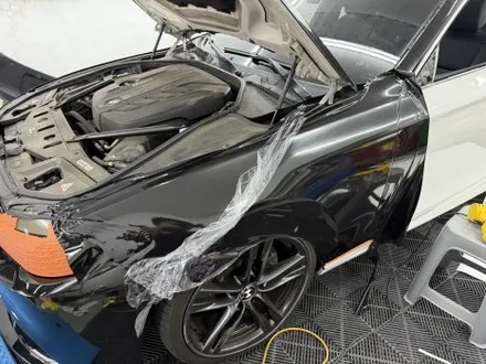 춘천전체랩핑 - BMW F10 5시리즈 사고수리 전체랩핑제거 전체랩핑시공 - 킹드레스 / 춘천시 후평동